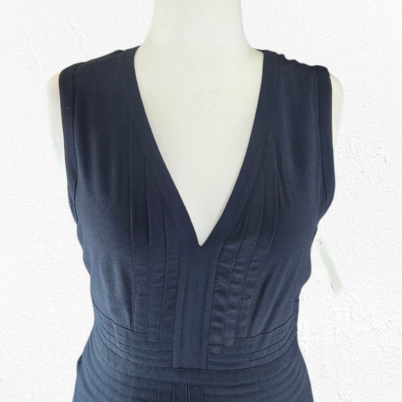 Equipment Navy Eclipse V Neck Pleated Viscose Midi Norice Dress Size 10 $450 - Picture 2 of 11